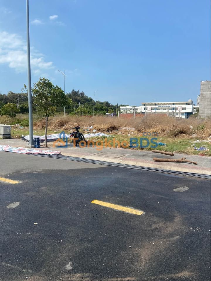 Đất nền Chí Linh 76m² Hướng Bắc - Mặt tiền 11m, Sổ đỏ, Giá 6.8 tỷ