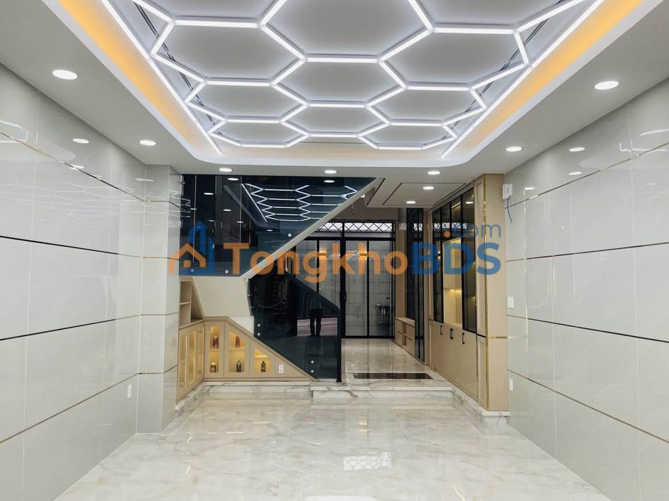 Nhà Phố Bình Tân 62m² (4x15.5m) 5 Tầng, 4PN - Hướng Tây, Giá Tốt