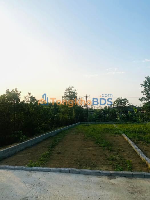 Bán Gấp Đất Nền 100m² Yên Thủy, Hòa Bình - Chính Chủ Giá Tốt