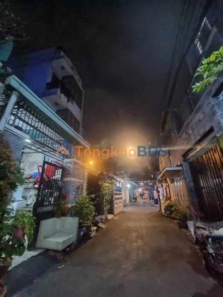 Nhà Mặt Tiền Chợ Tam Hà, Thủ Đức - Giảm Sâu 1.5 Tỷ, Giá 8.6 Tỷ