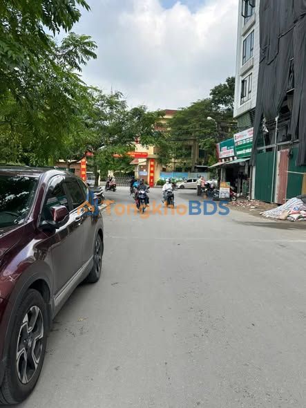 Nhà 4 Tầng Mặt Hồ Đền Lừ, Hoàng Mai - Kinh Doanh Đắc Lợi, Oto Ngủ Trong Nhà