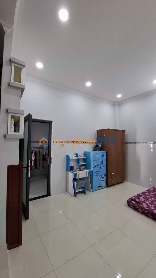 Nhà 2 Lầu Hẻm Ô Tô 59m² - Gần THPT Trần Hưng Đạo, Mỹ Tho - 2.3 Tỷ