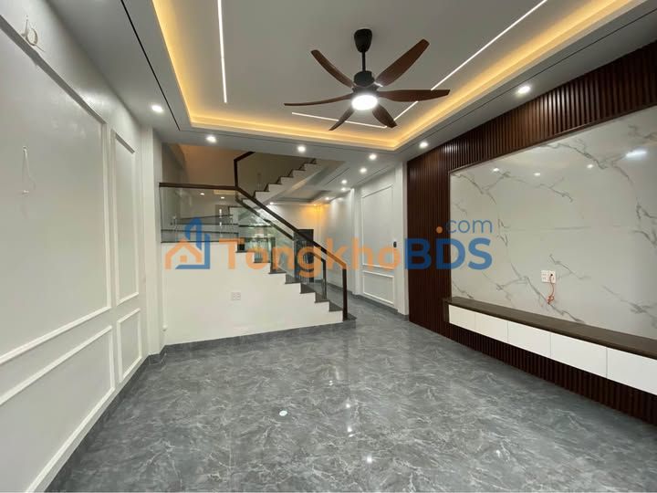 Nhà Mặt Tiền Trầm Cá, Nam Định - 48m², 3PN, Sổ Đỏ, Giá 3.5 Tỷ