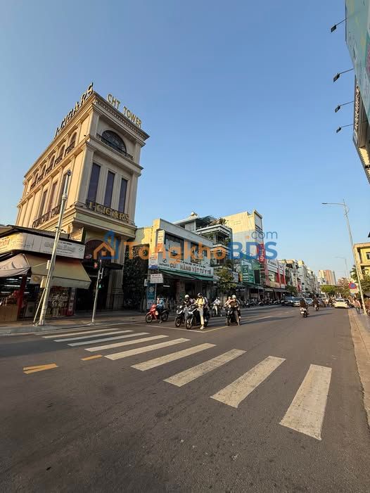 Nhà Mặt Tiền Hùng Vương Đà Nẵng 145m² - Thang Máy, Kinh Doanh Đỉnh Cao
