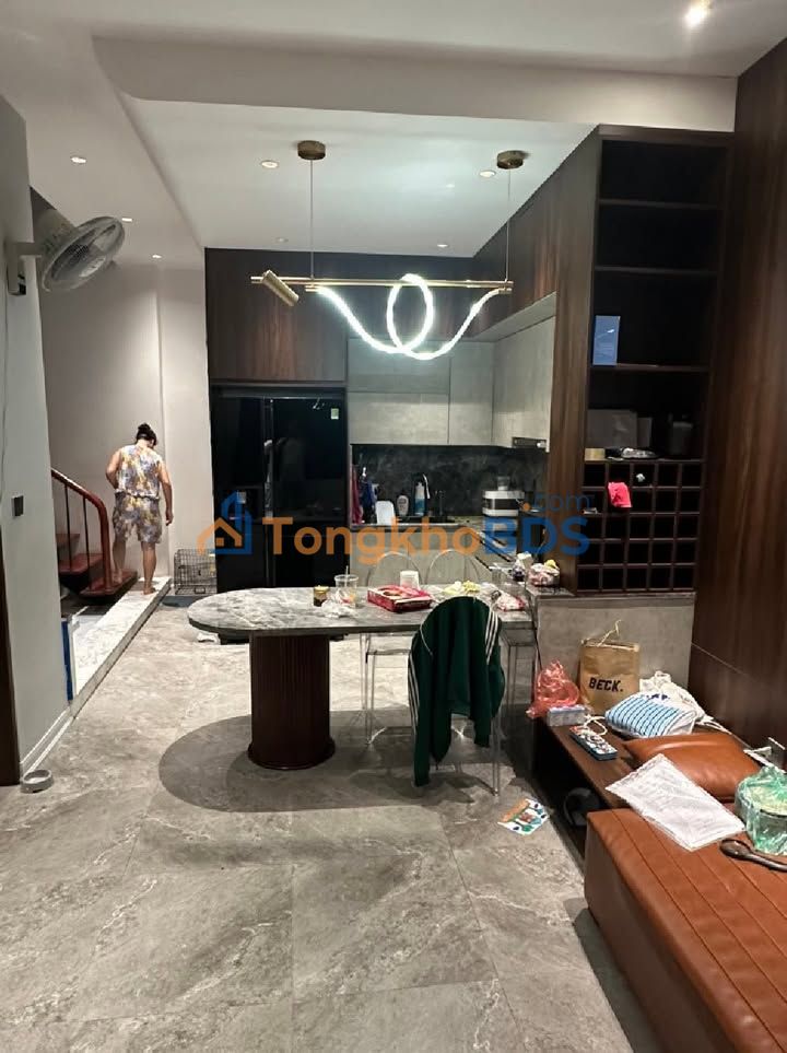 Nhà Khâm Thiên 42m² 5 Tầng - Thiết Kế Sang Trọng Như Khách Sạn, Sổ Đỏ Chính Chủ