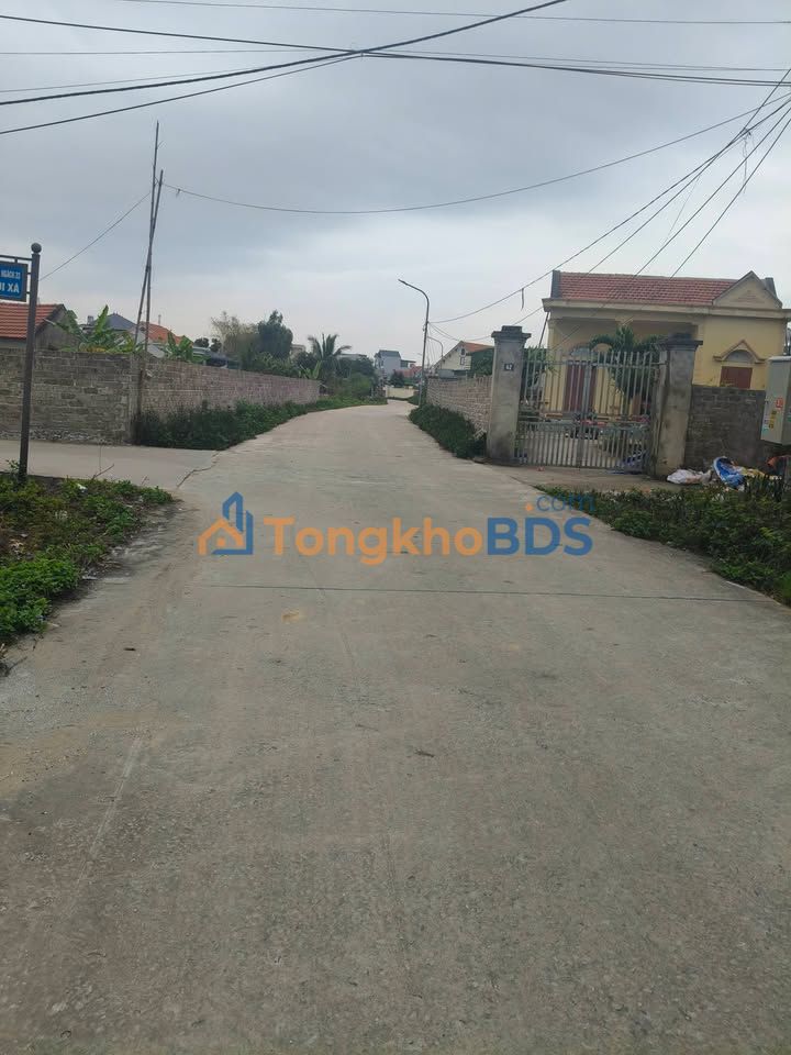 Đất nền Quảng Ninh 136m² - Mặt tiền rộng, ô tô tránh - Giá tốt