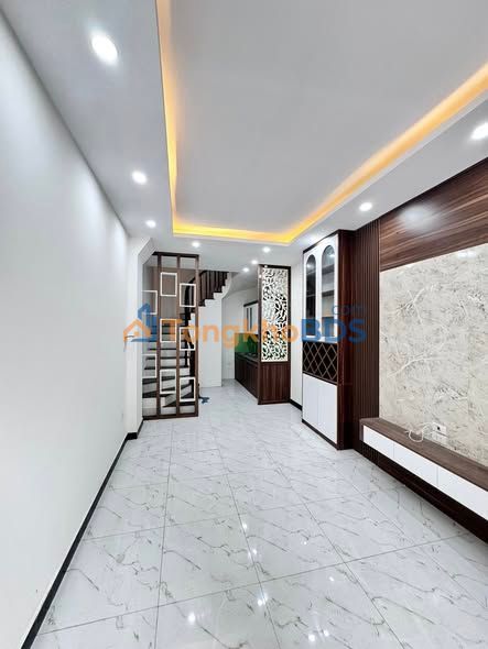 Nhà 5 Tầng Phú Lương, Hà Đông 33m² - Sổ Đỏ Chính Chủ, Ngõ Rộng