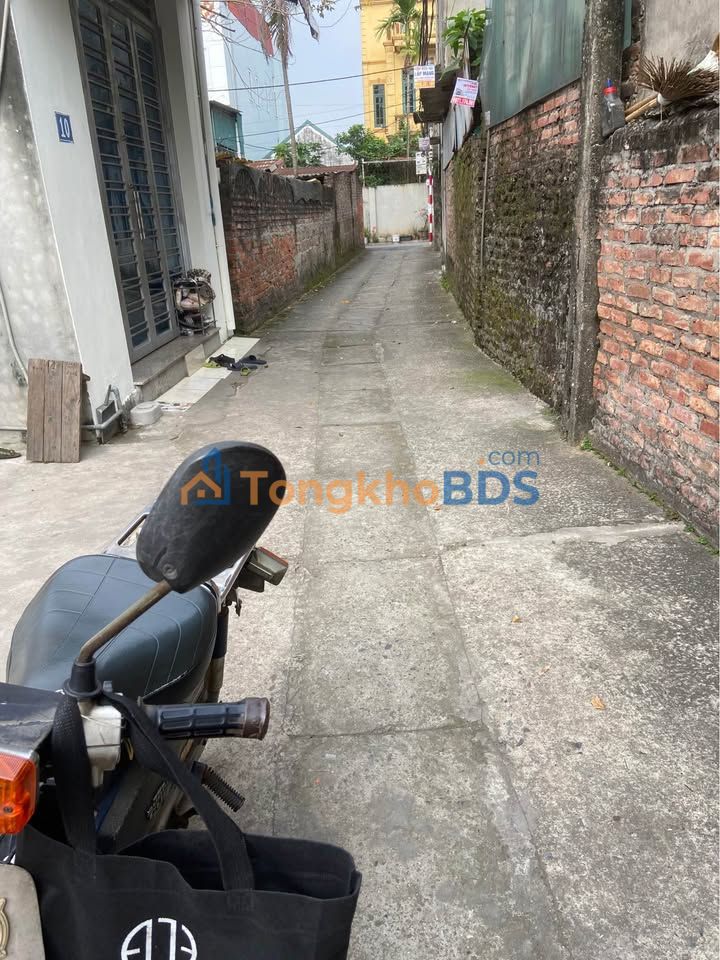 Bán Đất Thổ Cư Gia Lâm 40m², Mặt Tiền Rộng 5.4m - Giá 2.3 Tỷ