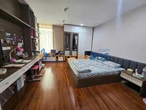 Nhà 5 Tầng Bồ Đề 44.7m² - Giá 8.3 Tỷ - Vị Trí Đắc Địa