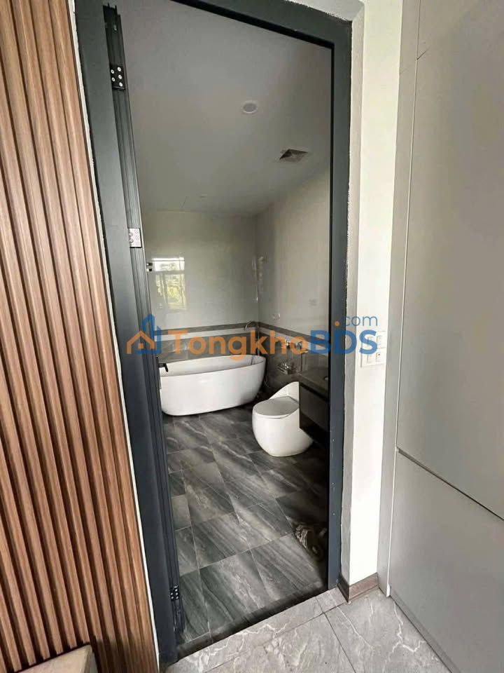 Cho thuê căn hộ Studio full nội thất, Thang máy - Lý Sơn, Long Biên - 20m²