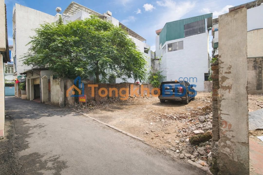 Bán Đất Phố Thượng Thanh 40m² Sổ Đỏ Vuông Vắn - Giá 4.7 Tỷ