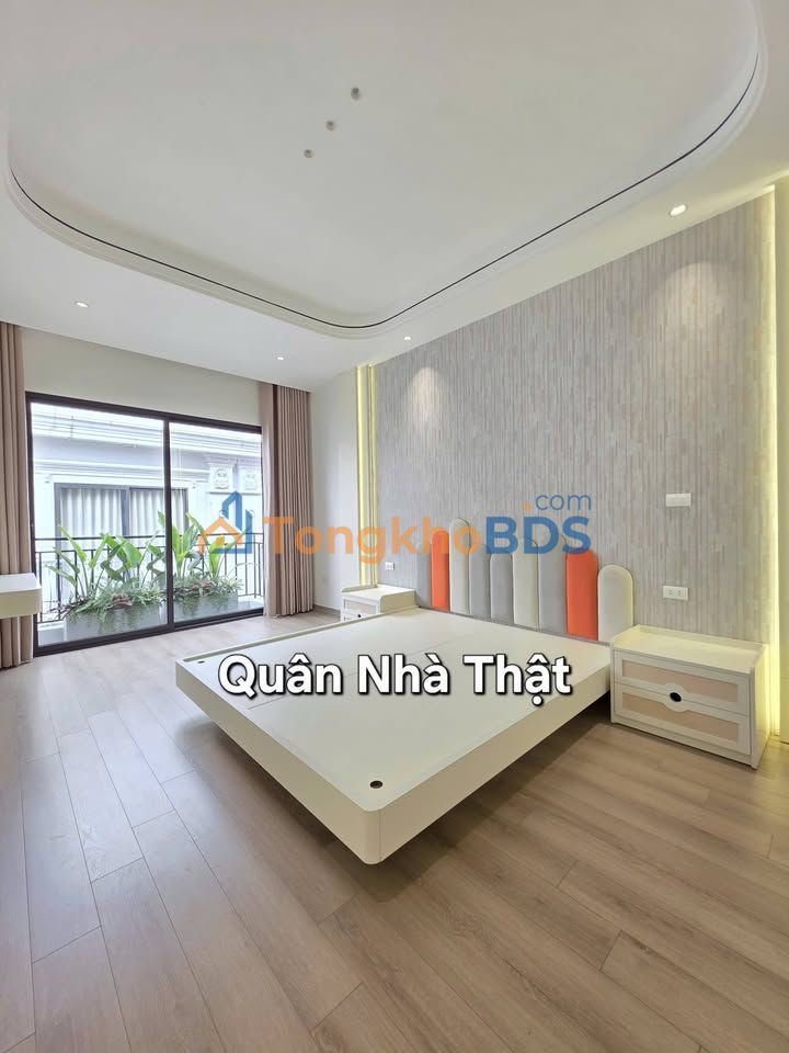 Nhà 45m² Bồ Đề, Long Biên - 6 Tầng Thang Máy, Sổ Đỏ Chính Chủ - 14 Tỷ