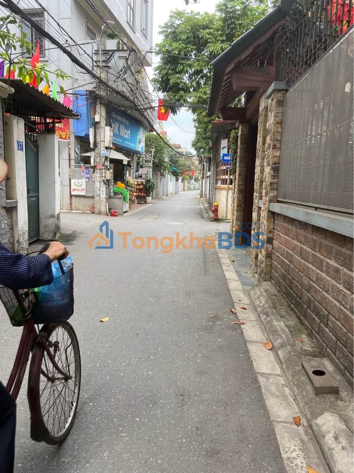 Đất Vàng Thị Trấn Như Quỳnh 48m², Mặt Tiền Lý Tưởng 5.4m - 4.8 Tỷ