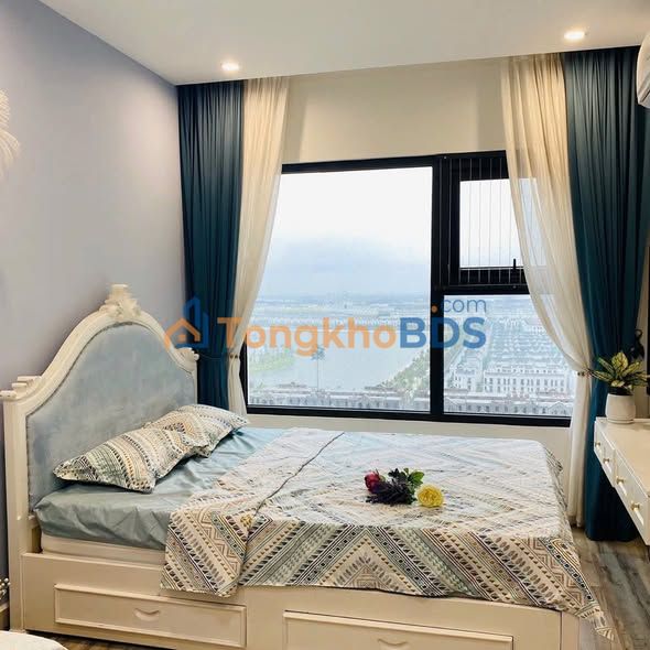 Studio Vinhomes Ocean Park 27.8m² - View Hồ, Tầng Trung, Giá 2.27 Tỷ