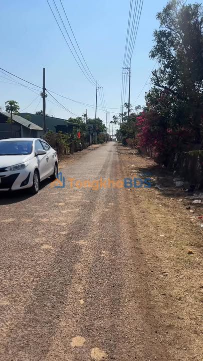 Bán đất mặt tiền đường Wừu, Chư Pưh, Gia Lai - 185m² thổ cư, giá 350 triệu