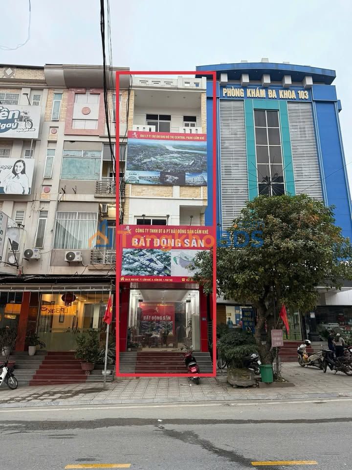 Cho thuê nhà 4 tầng Thị trấn Cẩm Khê - Đắc địa, kinh doanh tốt