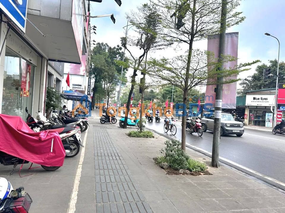 Nhà Mặt Phố Chùa Bộc 98m² 5 Tầng - Kinh Doanh Đỉnh Cao