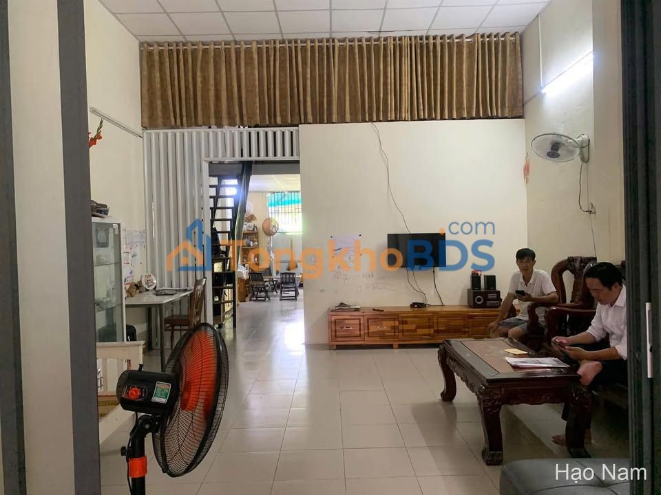 Nhà Mặt Tiền Trung Mỹ Tây Q12 - 11 Triệu/Tháng, KD Đa Ngành