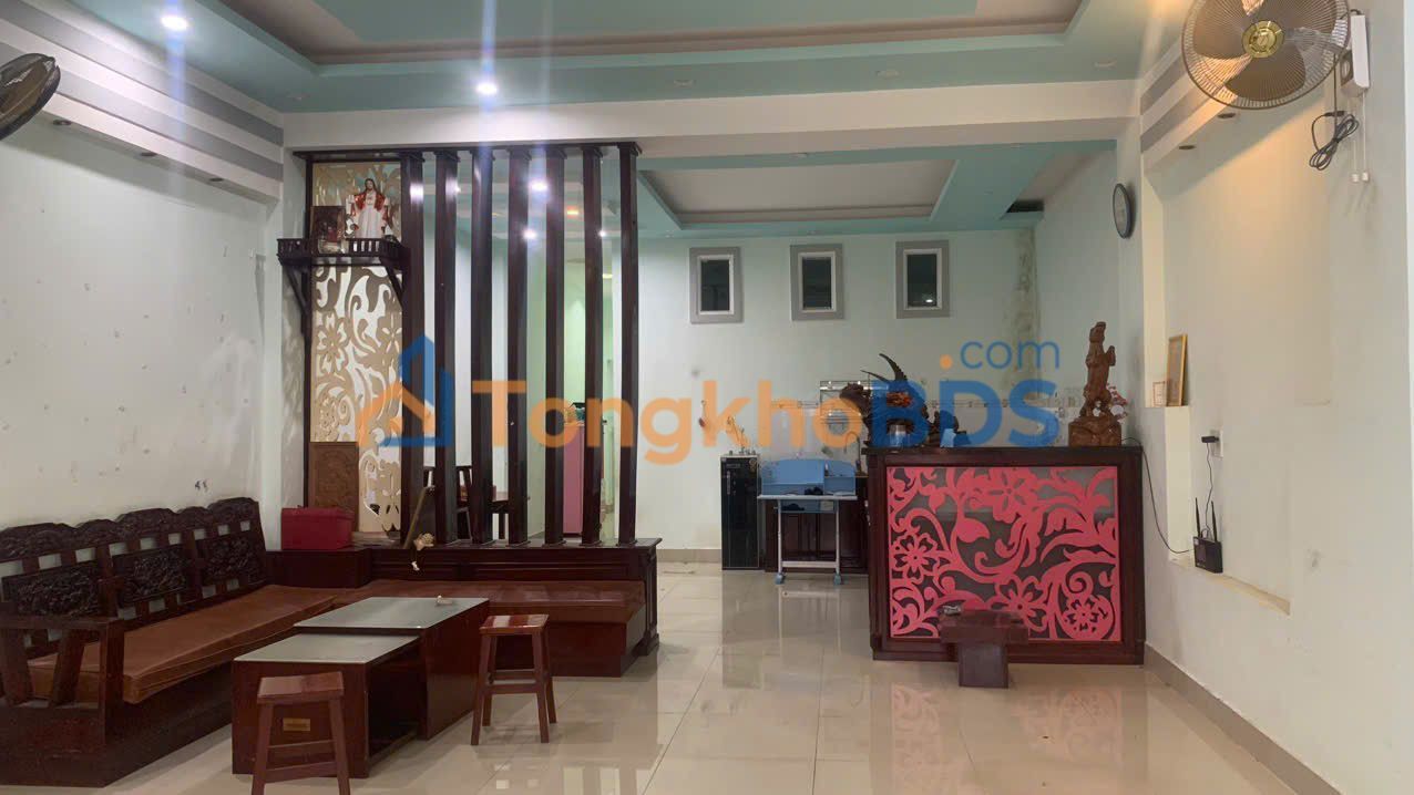 Nhà 95m² Hoàn Văn Thái, Đồng Xoài - Giá 1.9 Tỷ, Sẵn Sàng Dọn Vào Ở Ngay!