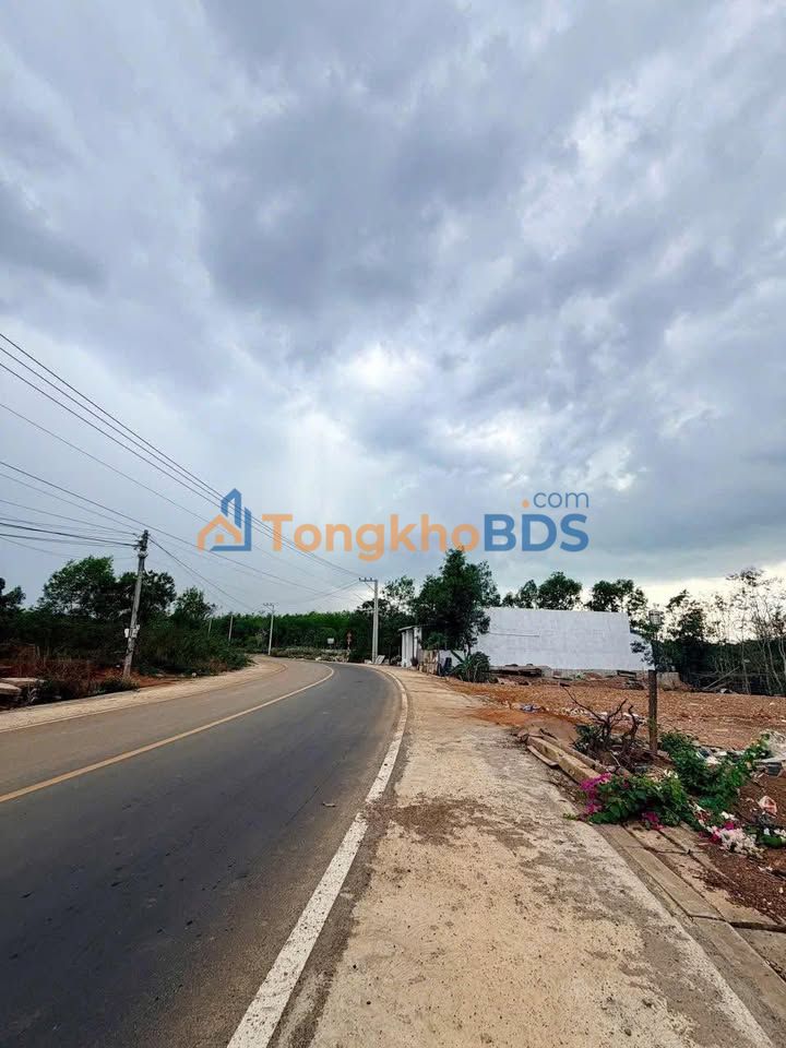 Đất Mặt Tiền Suối Đá, Đồng Xoài - 185m² Giá 9xx Triệu