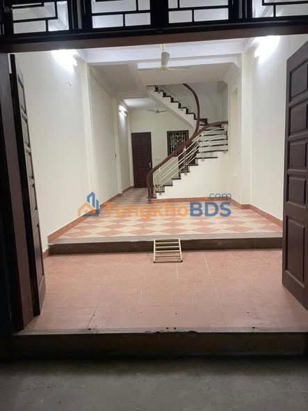 Cho Thuê Nhà Riêng 65m² x 5 Tầng Ngõ 51 Cảm Hội, Hai Bà Trưng - Sẵn Ở Ngay