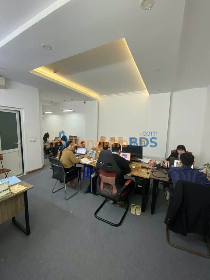 Văn Phòng 150m² Lê Đức Thọ, Mỹ Đình - 4 Phòng Riêng, Giá 15 Triệu