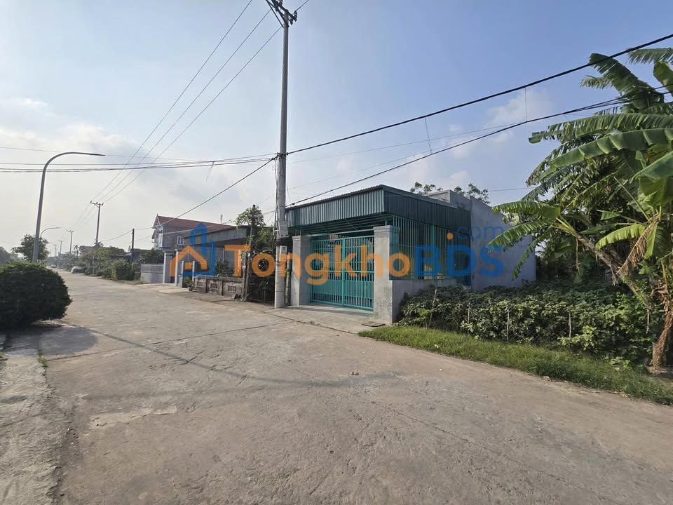 Đất nền Ninh Bình 180m² - Mặt tiền kênh thoáng mát, giá 1 tỷ