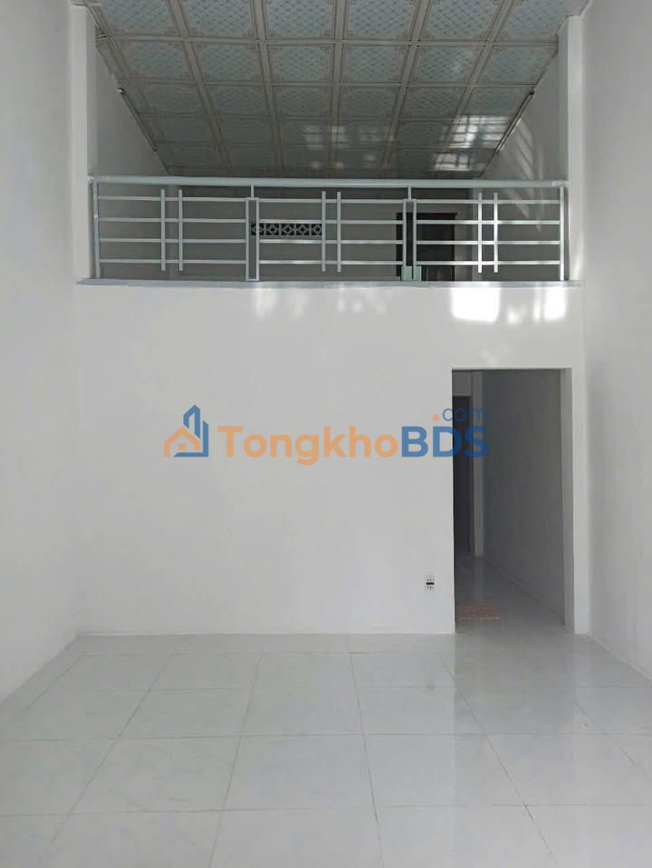 Nhà SHR Hóc Môn 50m² Giá 2.55 Tỷ - 2PN, Sổ Hồng Riêng