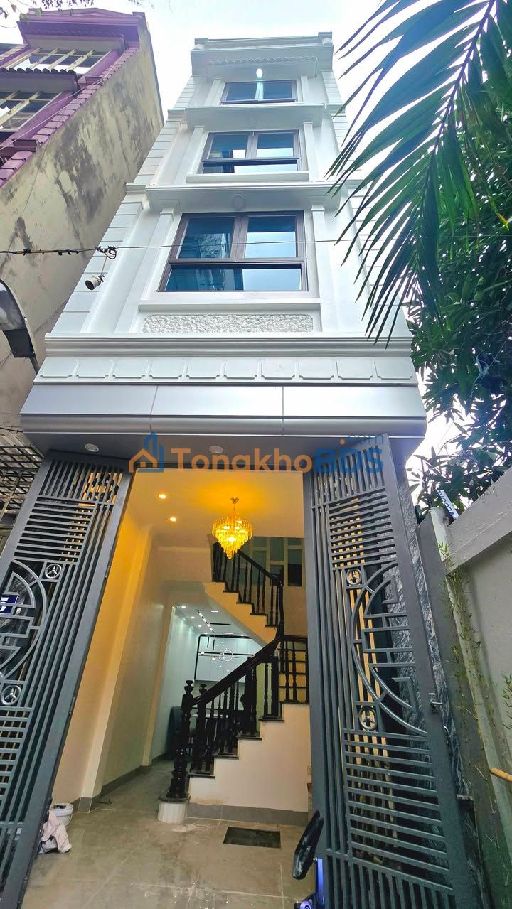 Nhà Phố Lô Góc Văn Quán 35m² - 5 Tầng Mới Tinh, Ô Tô Tránh, Sân Rộng