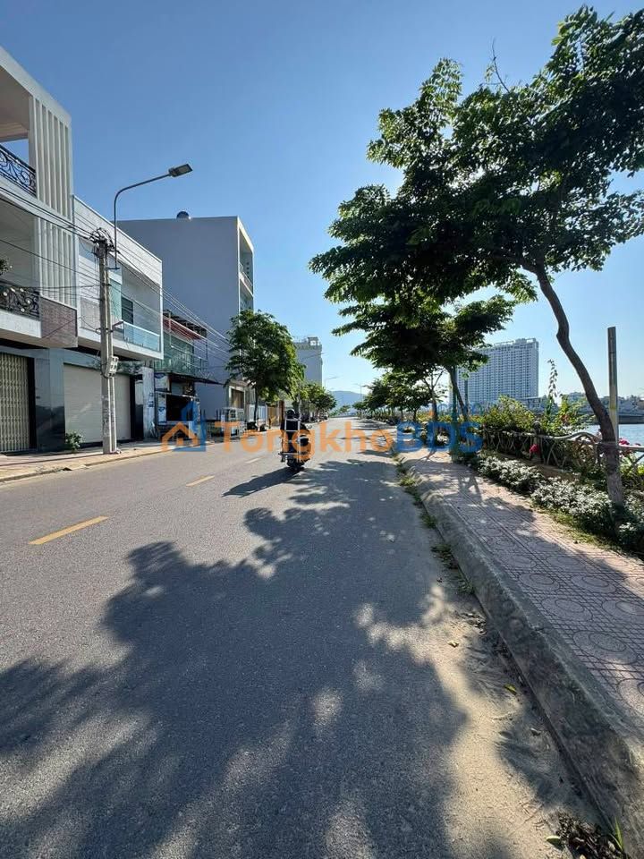 Đất Mặt Tiền Kinh Doanh Hoa Lư, Quy Nhơn - 100m², 7.5 Tỷ