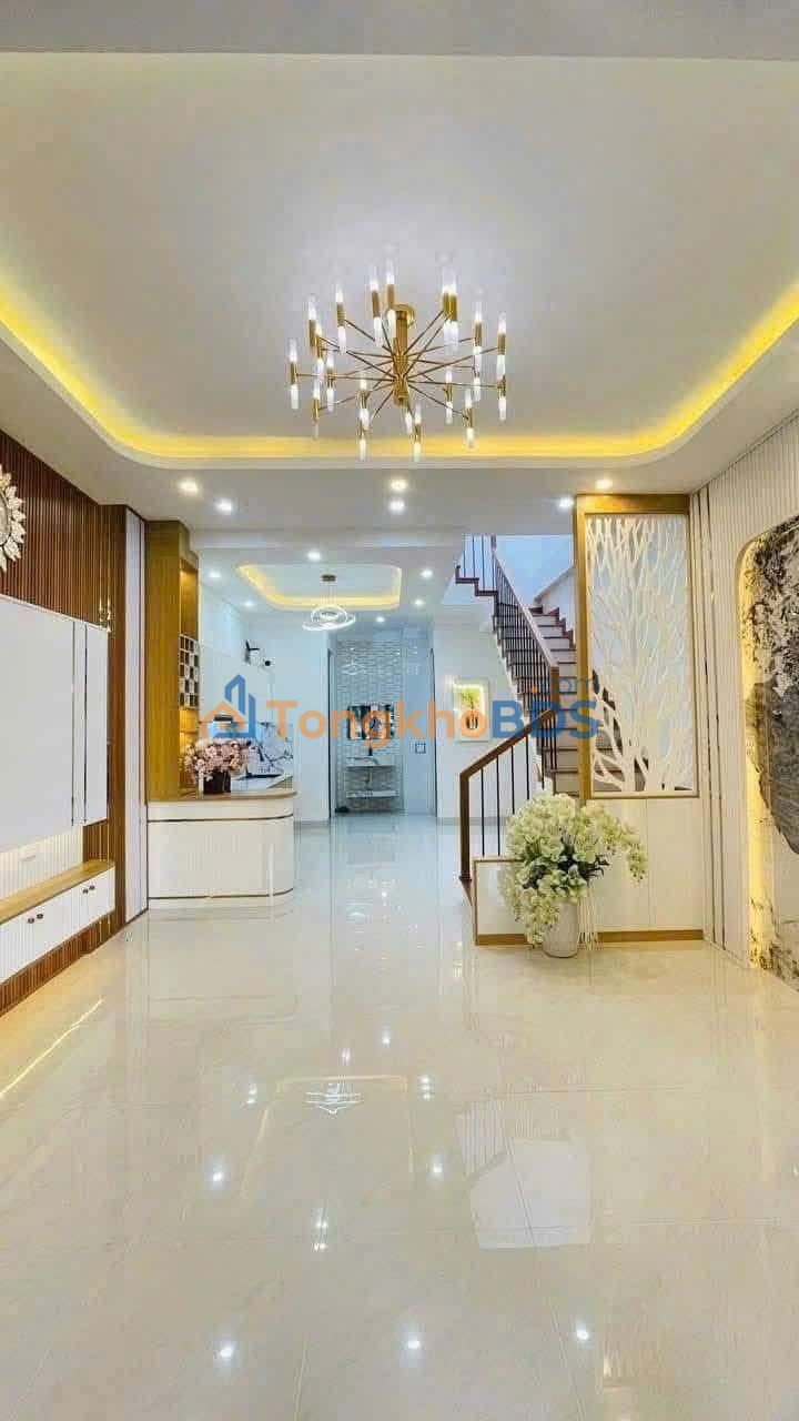 Nhà Cho Thuê 1 Trệt 1 Lầu Hẻm Xe Hơi Trường Chinh, Pleiku - 4.2 Triệu/Tháng