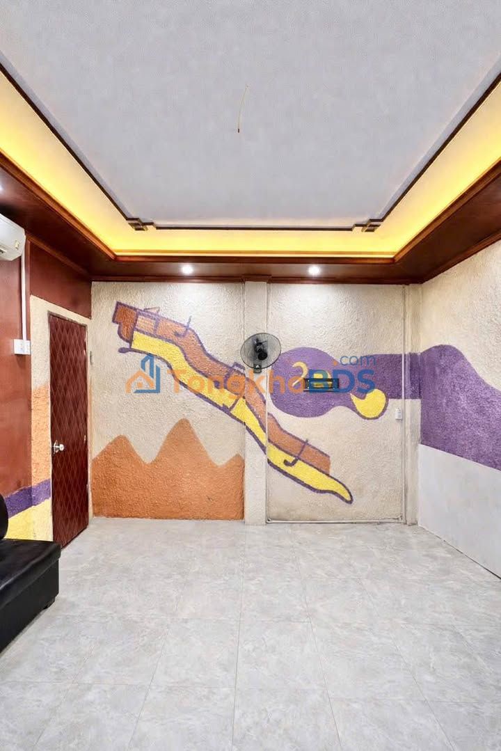 Nhà Gác Lửng Tân Thịnh, TP Hòa Bình - 4PN, 3 Bước Ra Chợ, Giá 5 Triệu