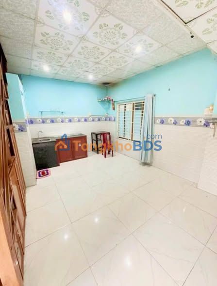 Nhà Hẻm Cạn Trần Hưng Đạo, Gia Lai - 21m² Sổ Hồng Giá 1.1 Tỷ