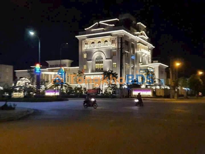 Nhà Mặt Tiền Lê Duẩn, Phủ Lý 145m² - Kinh Doanh Sầm Uất, Sổ Đỏ Trao Tay