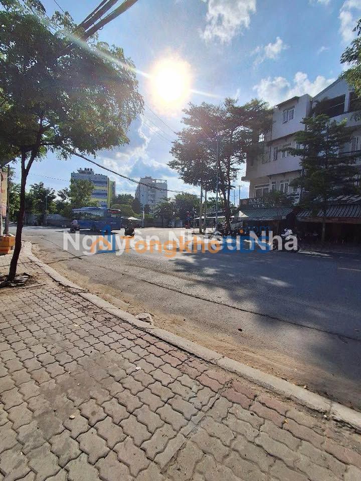 Nhà Mặt Tiền Đường 20m Nhà Bè - 3 Tỷ, Góc 3 Thoáng, Kinh Doanh Đỉnh Cao