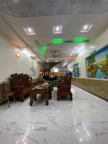 Nhà 4 Tầng Full Đồ Xịn Khu Vinaconex Vĩnh Yên - 15 Triệu