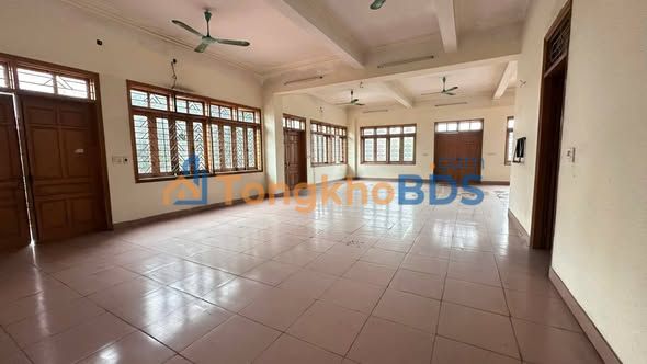 Văn phòng 260m² mặt tiền QL2 Phúc Yên, Vĩnh Phúc - Cho thuê gấp