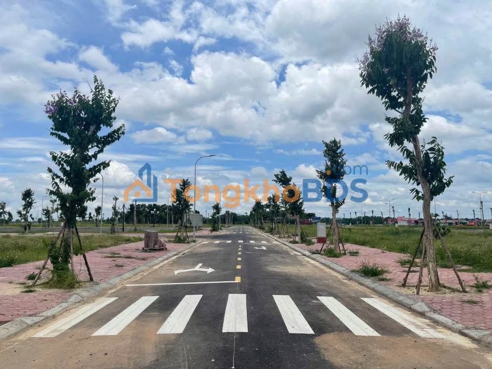 Đất nền 90m² KDC Nam Tiến, Bắc Giang - Hơn 2 tỷ, view hồ công viên