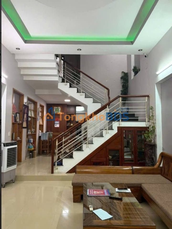 Nhà 2 Tầng 72m² Lê Lợi, Đà Nẵng - Sổ Hồng Chính Chủ, Gần Biển Nguyễn Tất Thành