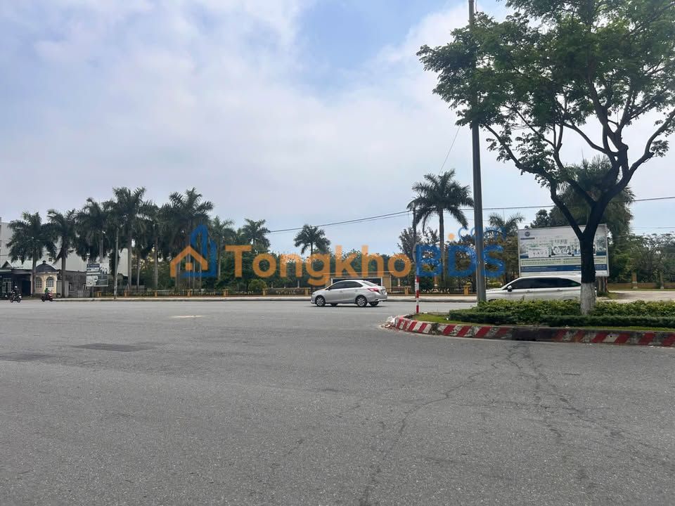 Bán Đất Tặng Nhà Đẹp 170m² Sát Đại Học Việt Mỹ - Hòa Vang, Đà Nẵng