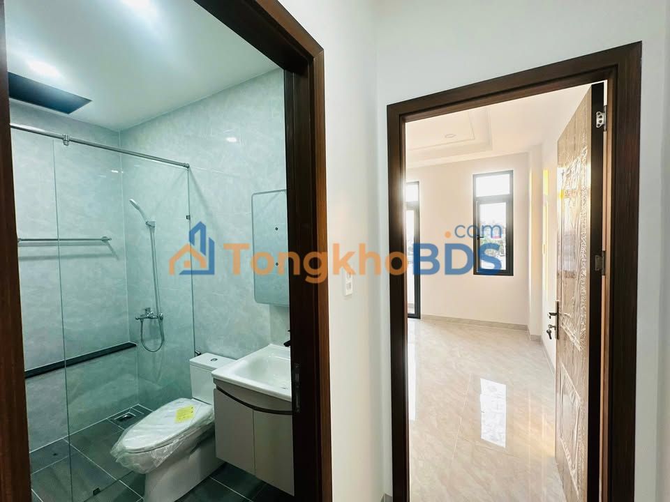 Nhà Phố 4 Tầng HXH 8m Ngô Chí Quốc, Thủ Đức - 65m², 4PN, Chỉ 6 Tỷ