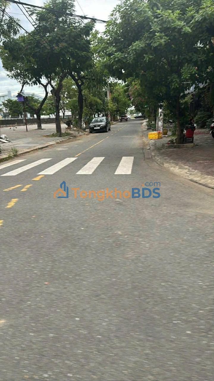 Cho thuê nhà 3 tầng mặt tiền Lê Thị Tính, Thanh Khê - 135m² DTSD, 4PN