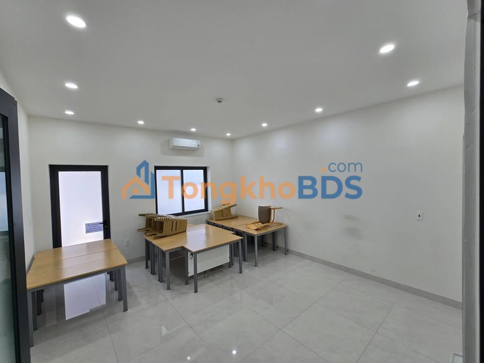 Cho thuê Tòa nhà Mặt tiền 30/4, 150m², 70 Triệu - Kinh doanh Đắc địa