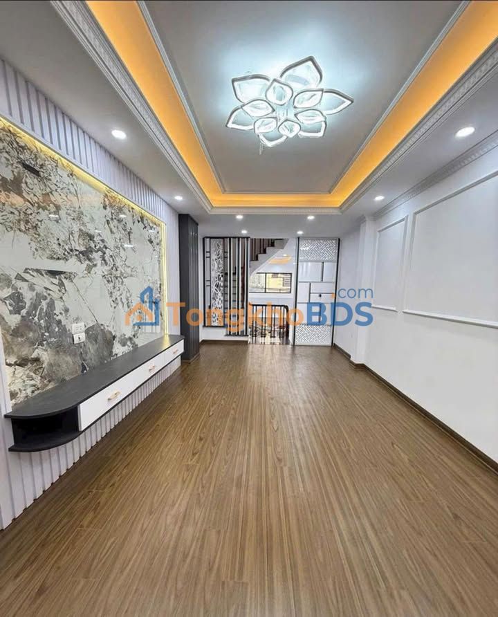 Nhà Đẹp 48m² Nước Ngầm, Hoàng Mai - 5 Tầng, Sổ Đẹp, Giá 8 Tỷ