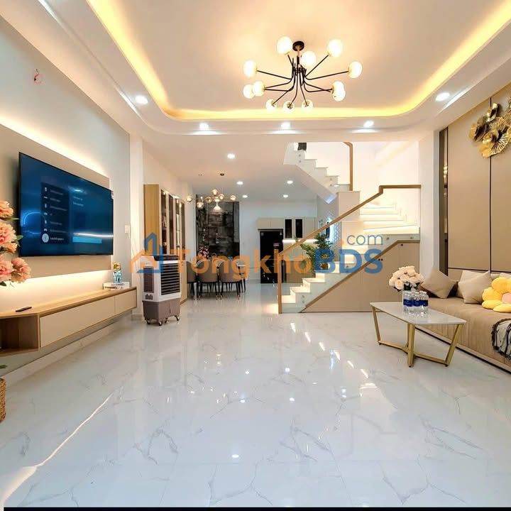 Nhà Phố Đan Phượng 36m² Sổ Đỏ Chính Chủ - Dọn Vào Ở Ngay!