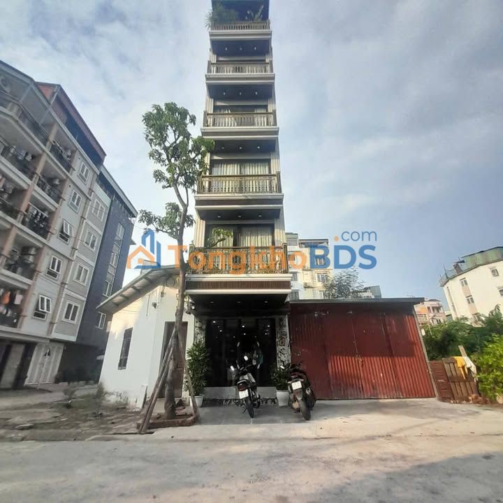 Nhà Phân Lô Cầu Giấy 30m² - Thang Máy, Oto Tránh, Full Nội Thất