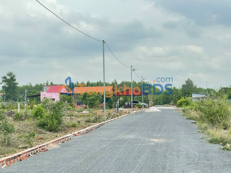 Đất Nền 250m² Định Quán - Sổ Hồng Riêng, Xây Tự Do, Giá Tốt