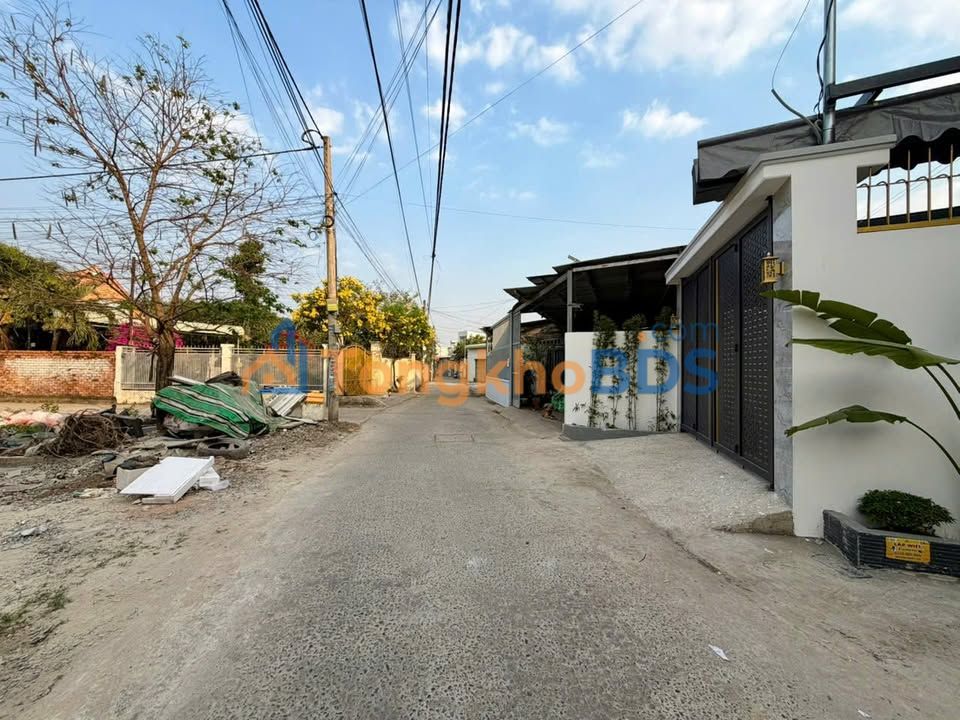 Nhà 1 Trệt 1 Lầu 70m² Gần Chợ Trảng Dài - Sổ Hồng Thổ Cư Hoàn Công