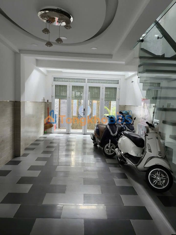 Nhà HXH 5PN Gò Vấp - 891 Nguyễn Kiệm, P1 - Giá 27 Triệu/Tháng