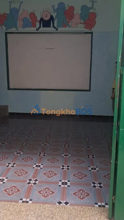 Cho thuê nhà 120m² Phường 12, Quận 12 - 5PN, Sân để xe, Gần chợ